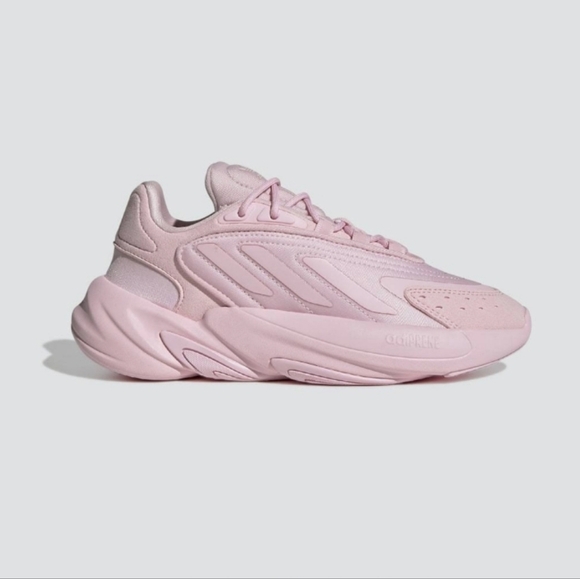 Adidas Ozelia shoes clear pink size 4 - Picture 1 of 9